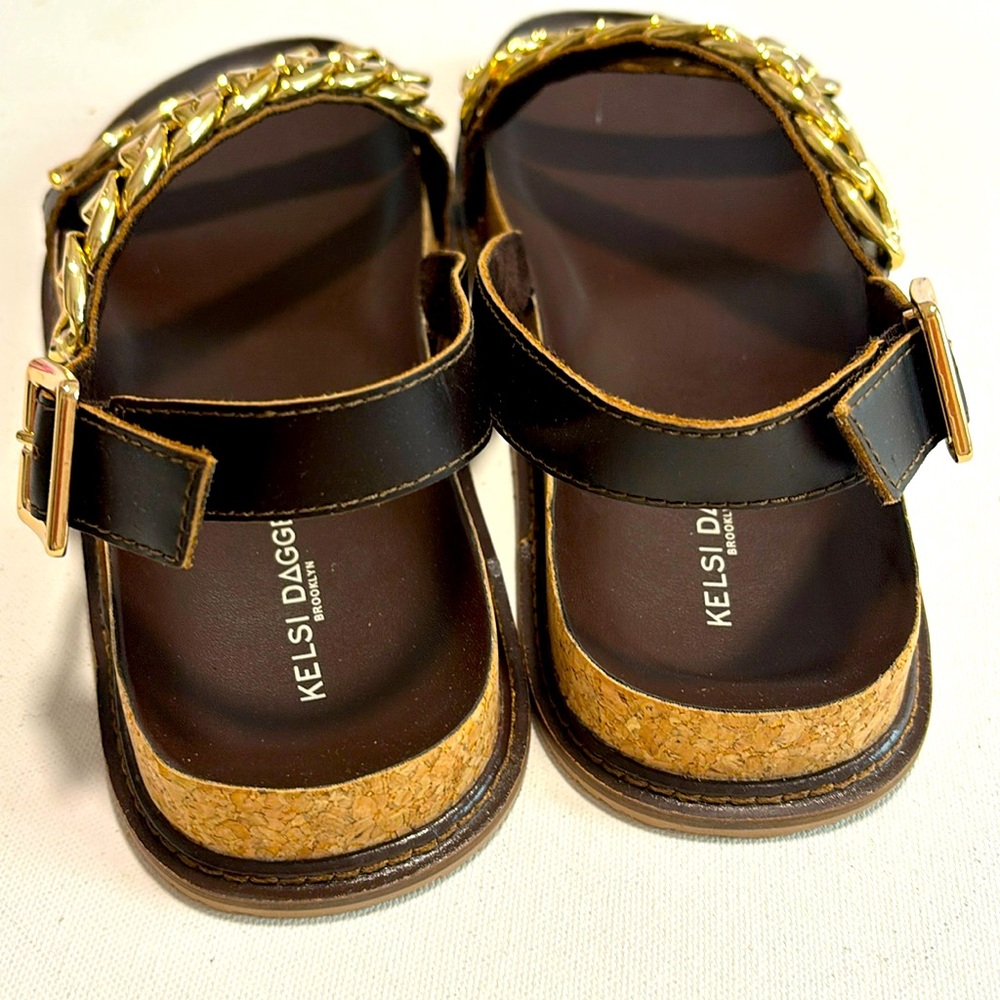 New Kelsi Dagger Script Sandals with Chain details in Buffalo - Picture 5 of 7